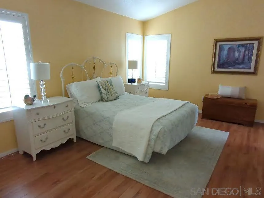 444 North El Camino Real, Unit 111 Encinitas, CA 92024 - Photo 7 of 16 Primary Bedroom