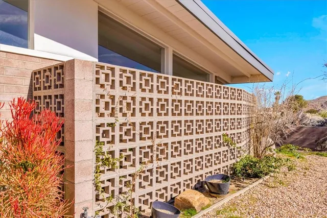 $395,000 | 61464 Adobe Drive, Joshua Tree, CA 92252