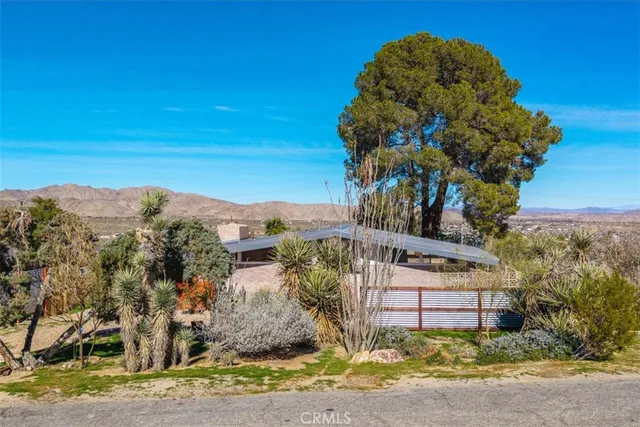$395,000 | 61464 Adobe Drive, Joshua Tree, CA 92252