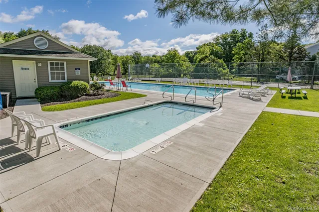 $529,000 | 49 Olde Wagon Road, Warwick, NY 10990