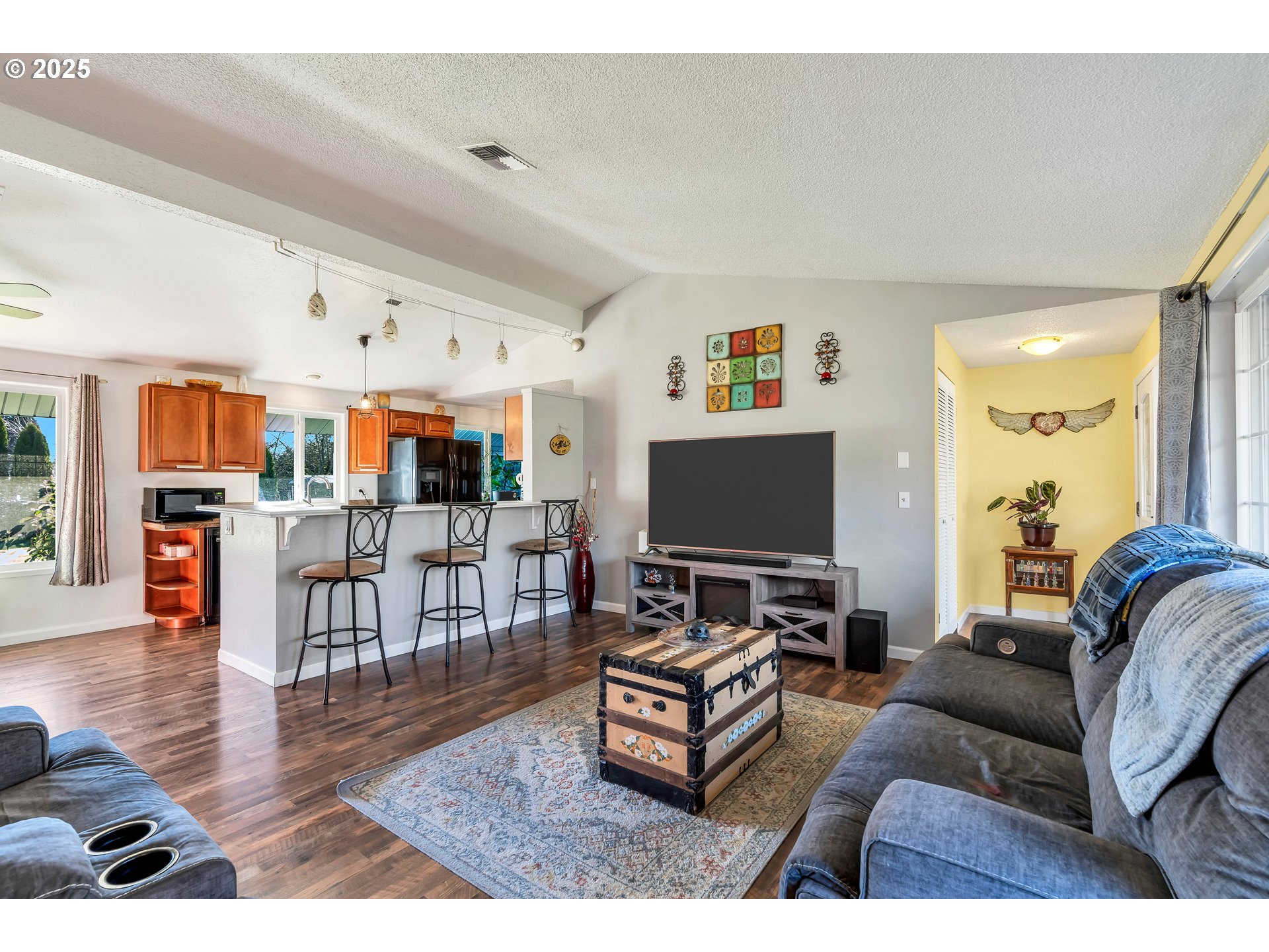 11809 Southeast 7th Street Vancouver, WA 98683 - Photo 6 of 34