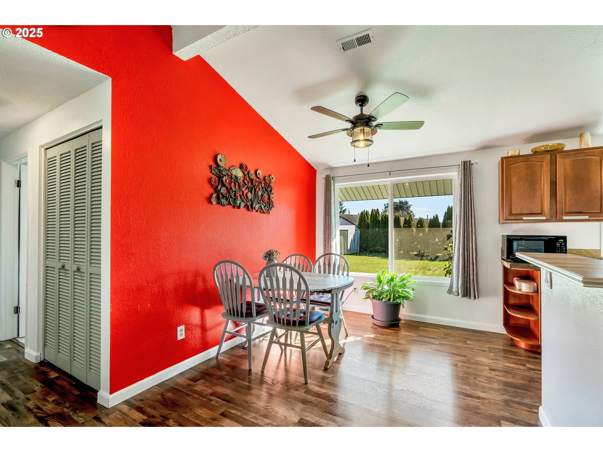 11809 Southeast 7th Street Vancouver, WA 98683 - Photo 8 of 34