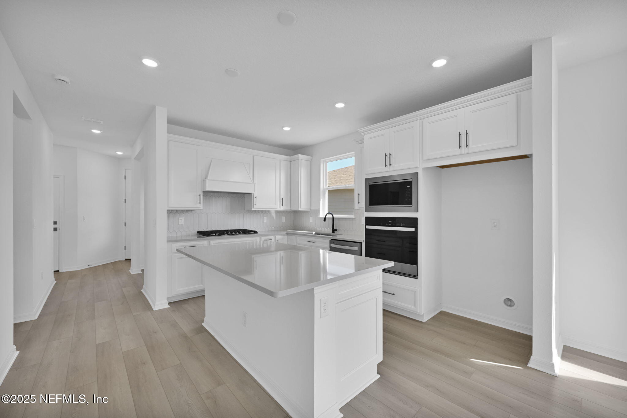 531 Goodwill Court Yulee, FL 32097 - Photo 5 of 47 Contour Gourmet Kitchen