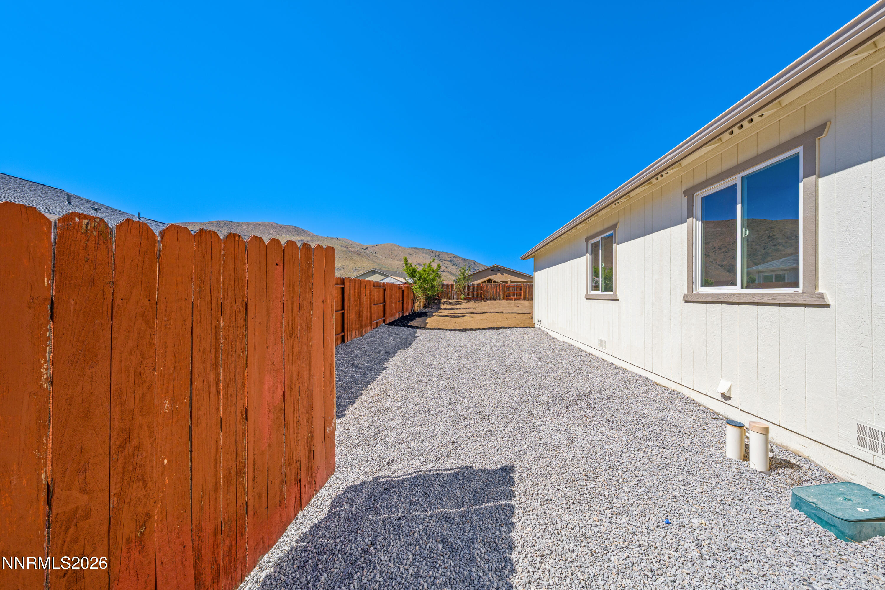 18335 Goose Lake Court Reno, NV 89508 - Photo 7 of 37 A7V05332