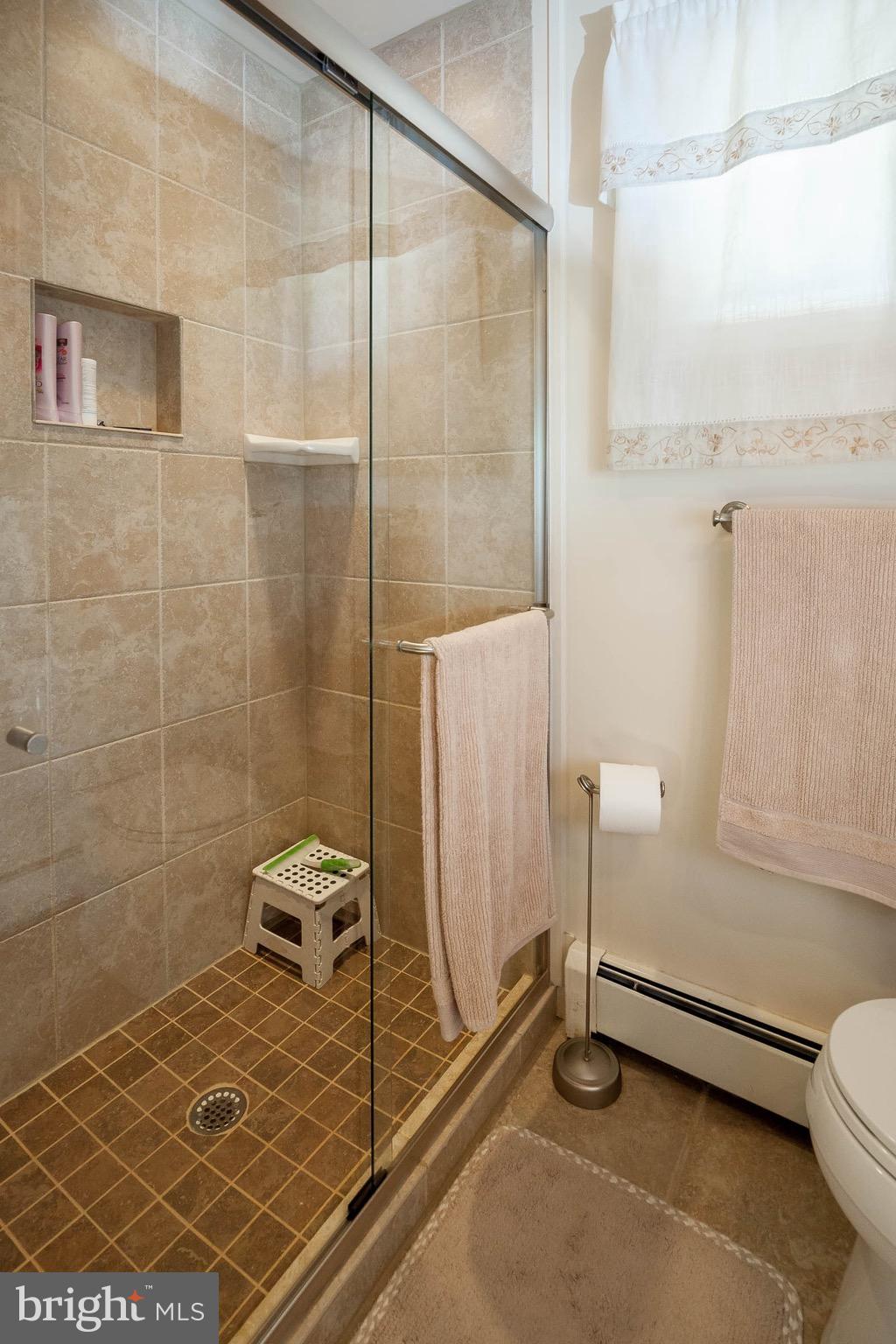 2305 Darlene Road Hampstead, MD 21074 - Photo 15 of 26 Bath (Master)