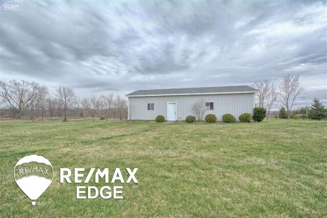 11242 Hegel Road Goodrich, MI 48438 - Photo 34 of 37 21122531-33.JPG