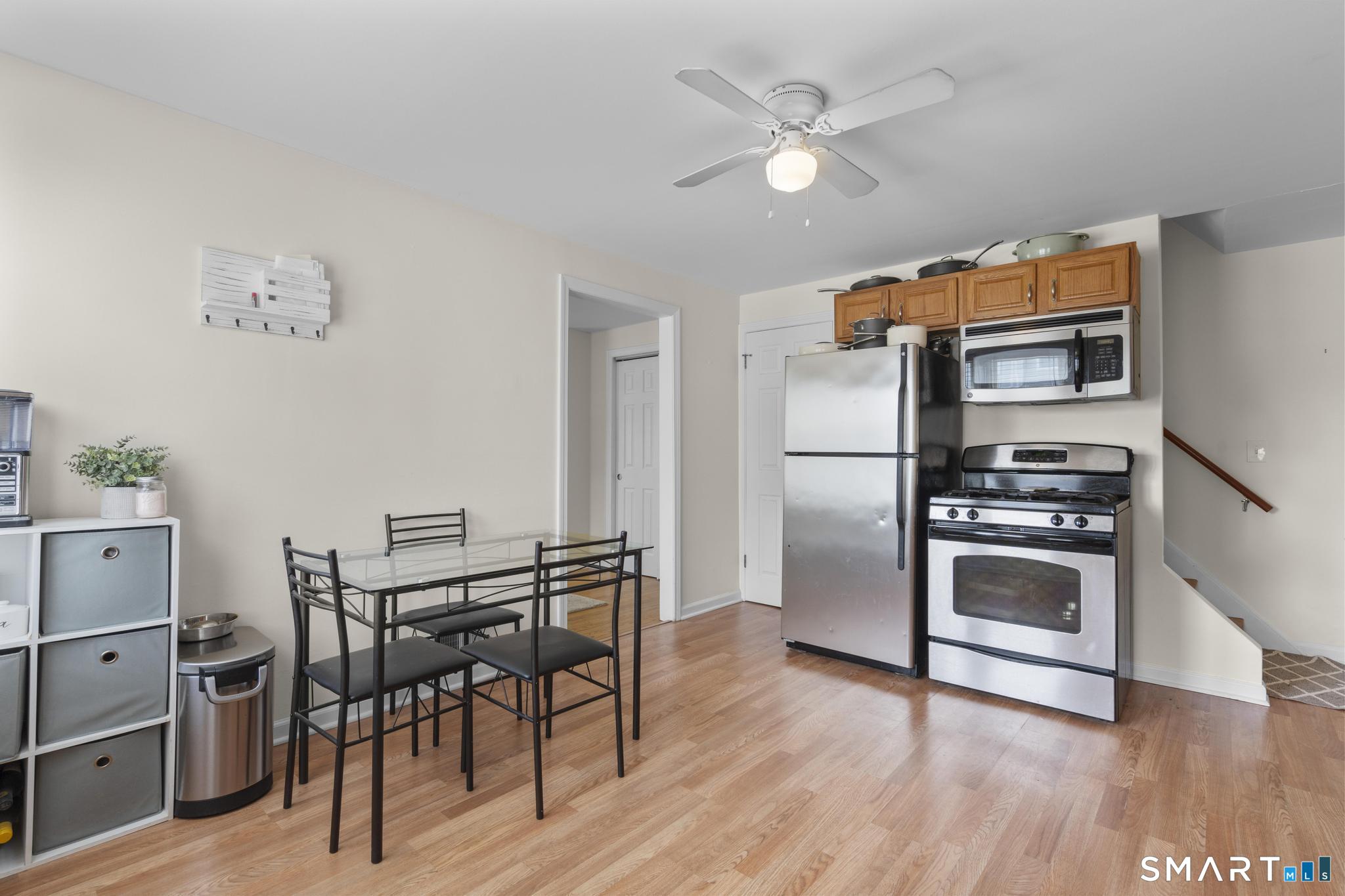 216 Country Road Fairfield, CT 06824 - Photo 6 of 20