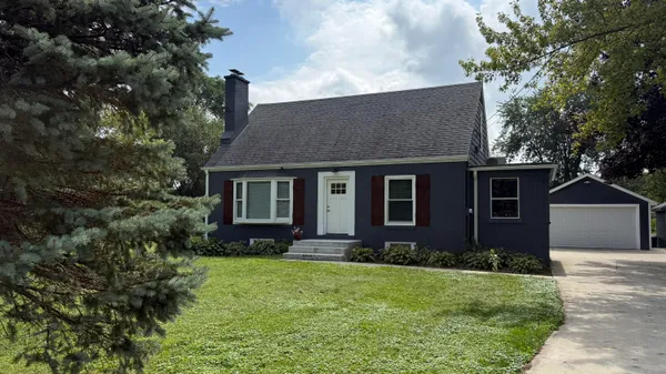 $430,000 | 223 West State Road, North Prairie, WI 53153