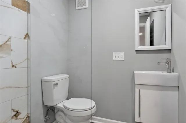 $425,000 | 2300 Northeast 67 Terrace, Gladstone, MO 64118