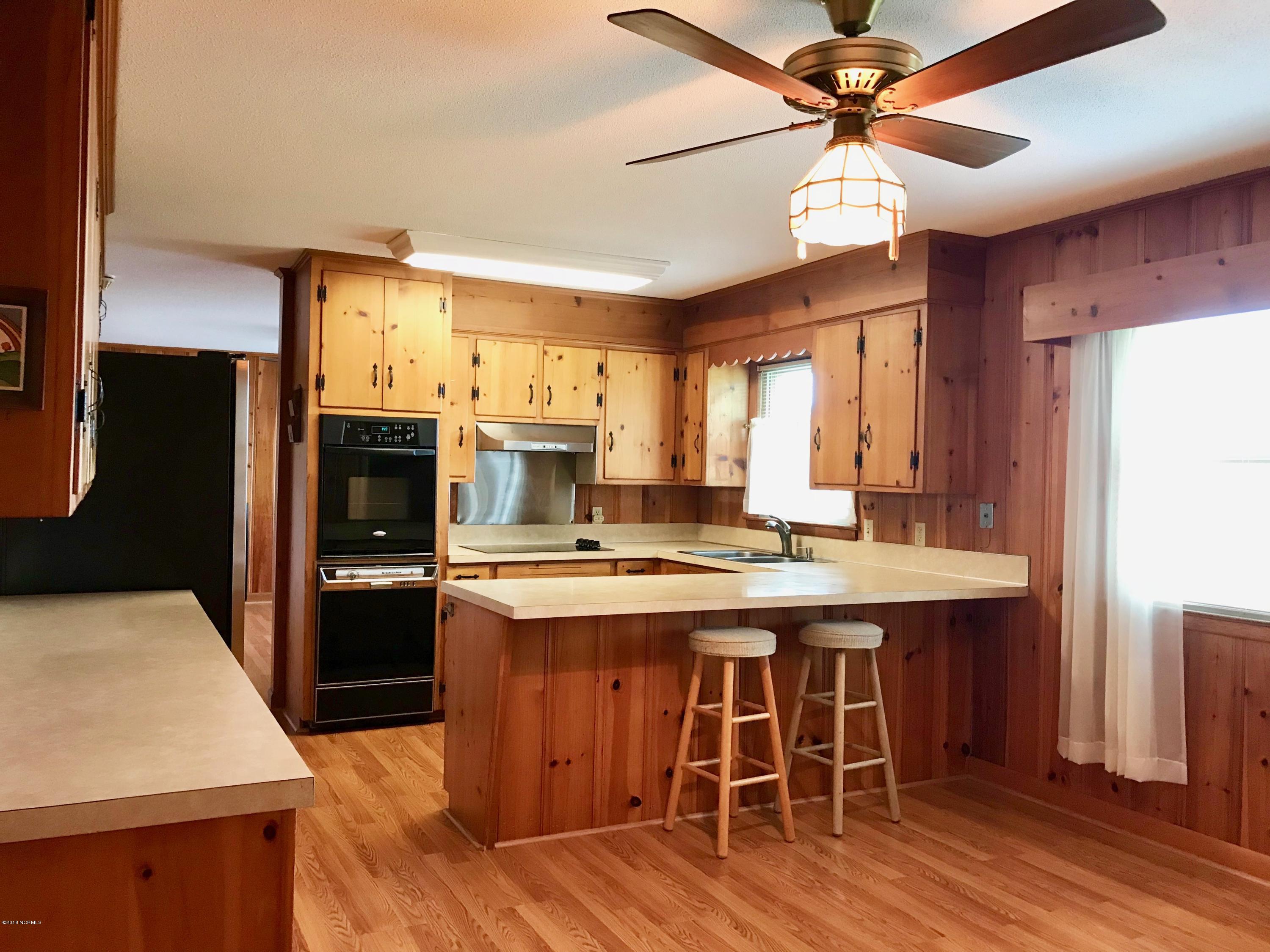 1074 Fertilizer Road Riegelwood, NC 28456 - Photo 21 of 35 Kitchen
