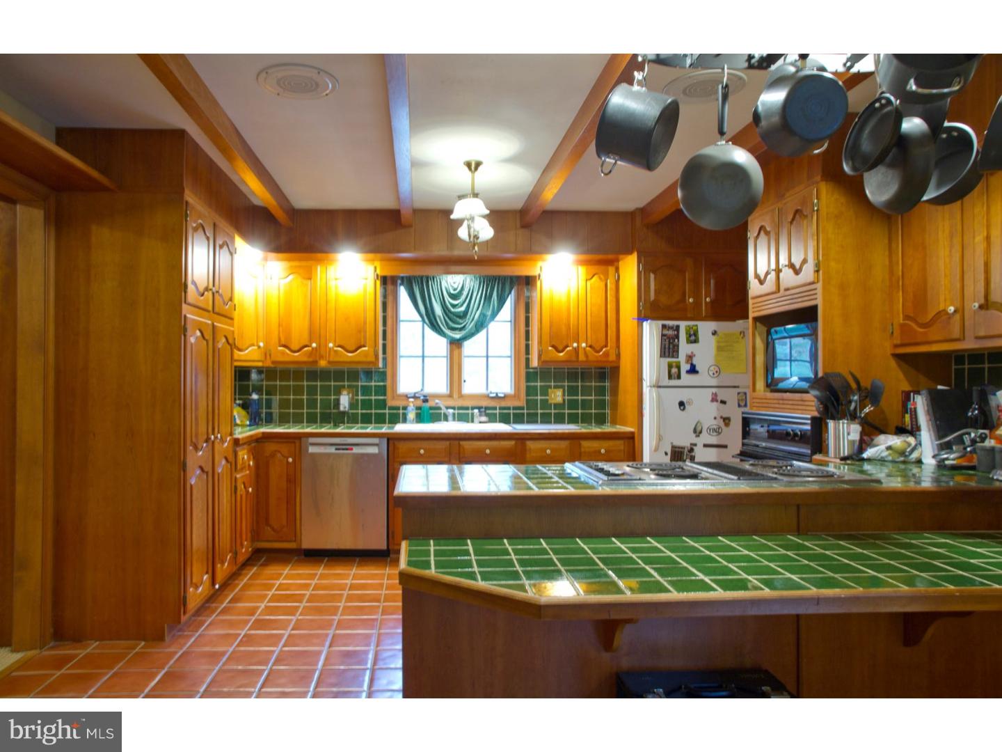 480 Hilltop Road Kutztown, PA 19530 - Photo 7 of 25