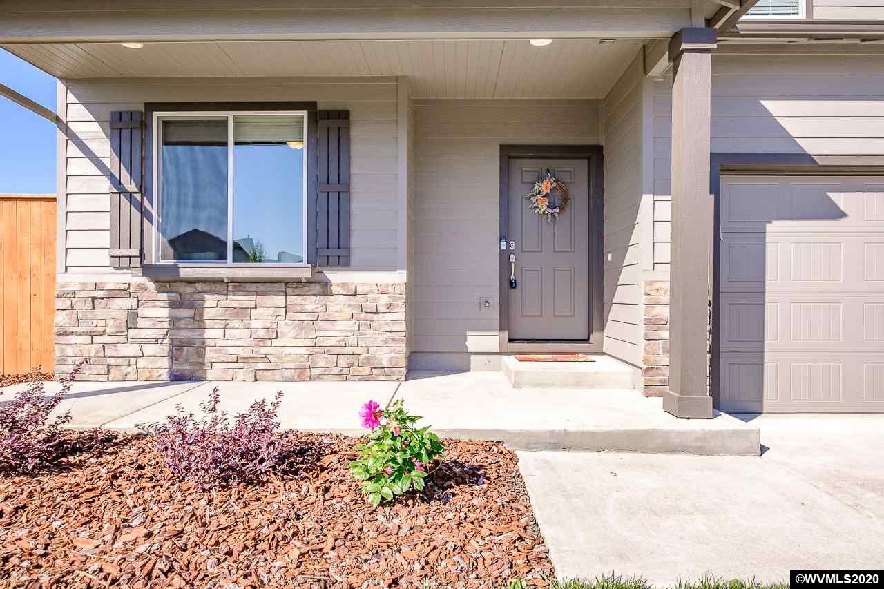2708 Northwest Amble Side Street Albany, OR 97321 - Photo 4 of 34