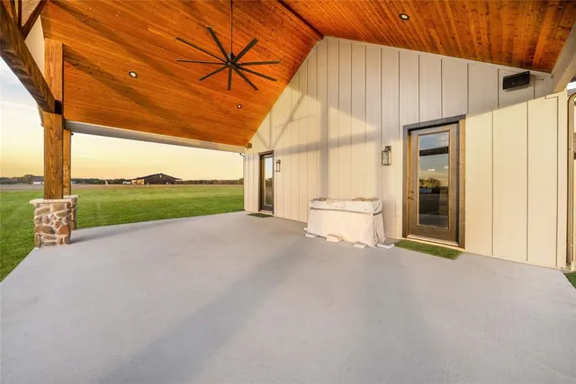 $1,650,000 | 3106 County Road 2526, Quinlan, TX 75474