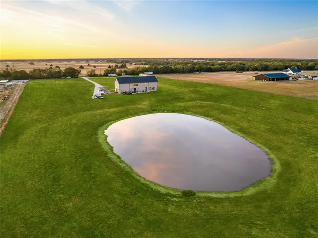 $1,650,000 | 3106 County Road 2526, Quinlan, TX 75474