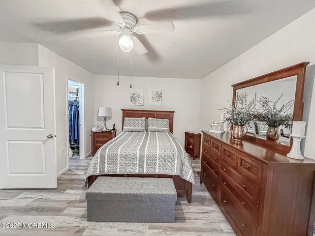 $2,250 | 41 Meadow Green Circle, Unit E, Manalapan, NJ 07726