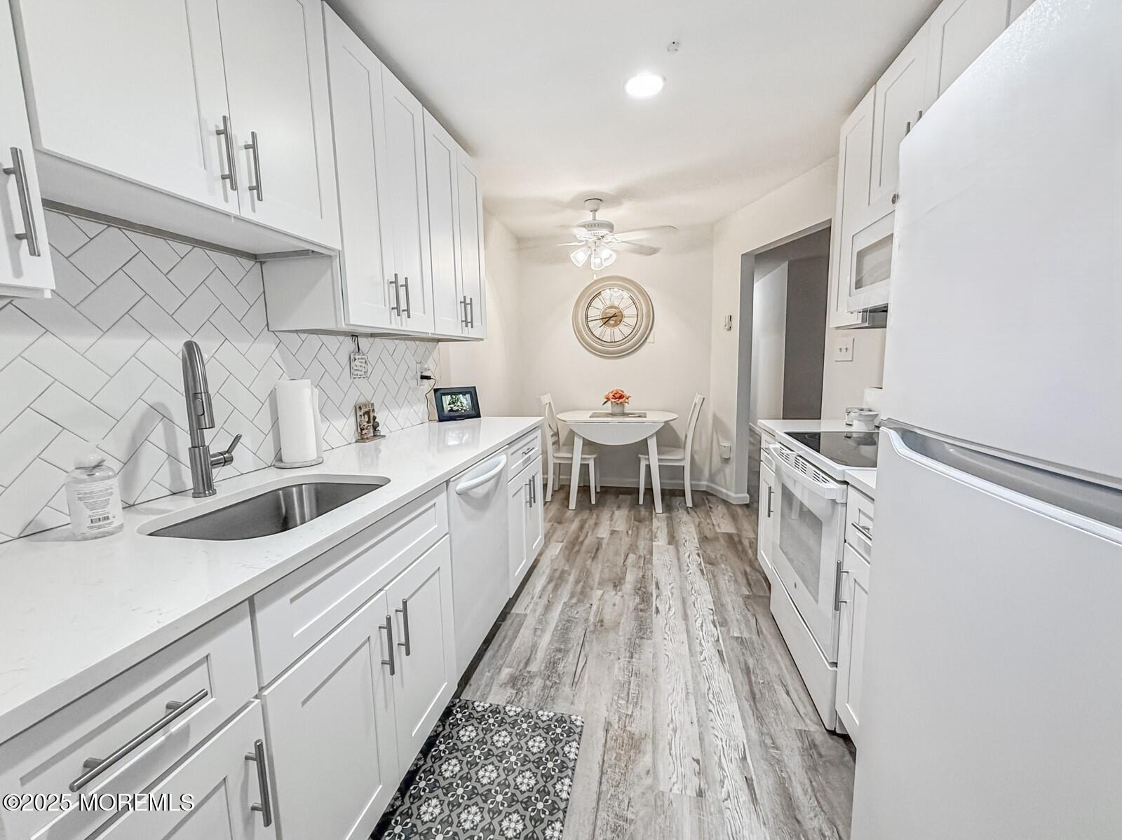 41 Meadow Green Circle, Unit E Manalapan, NJ 07726 - Photo 4 of 14 WhatsApp Image 2025-09-29 at 5.43.56 PMC