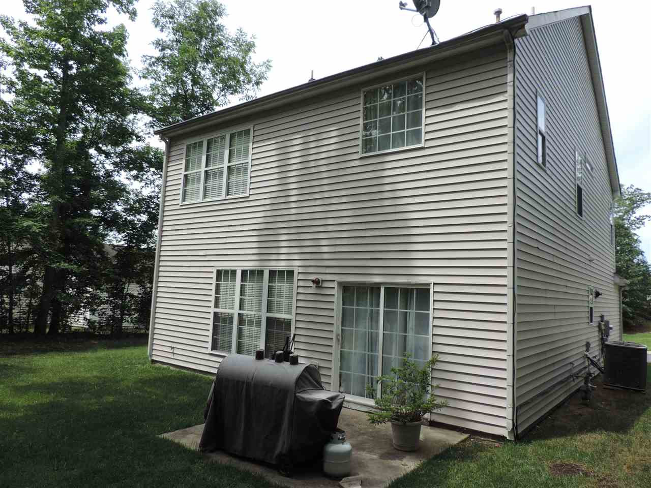 606 Burrell Road Durham, NC 27703 - Photo 5 of 24 Photo 5