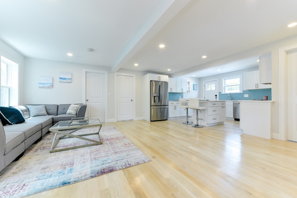 34 R Underhill Street, Unit 3 Winthrop, MA 02152 - Photo 5 of 17