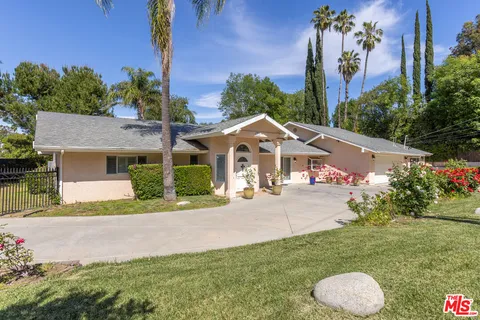 $2,495,000 | 19717 Wells Drive, Woodland Hills, CA 91364
