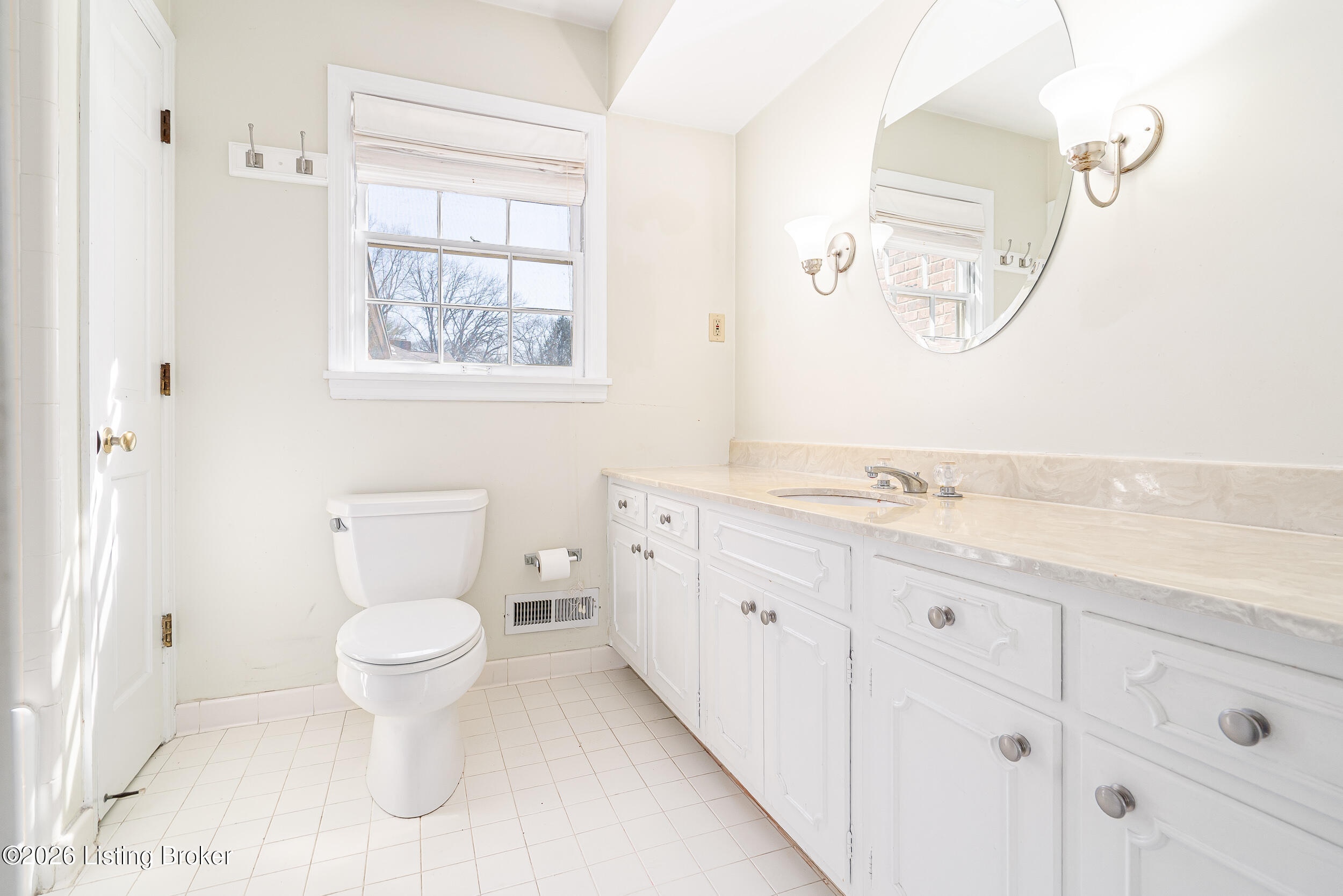 1116 Rostrevor Circle Louisville, KY 40205 - Photo 25 of 45 1116 Rostrevor Cir-43