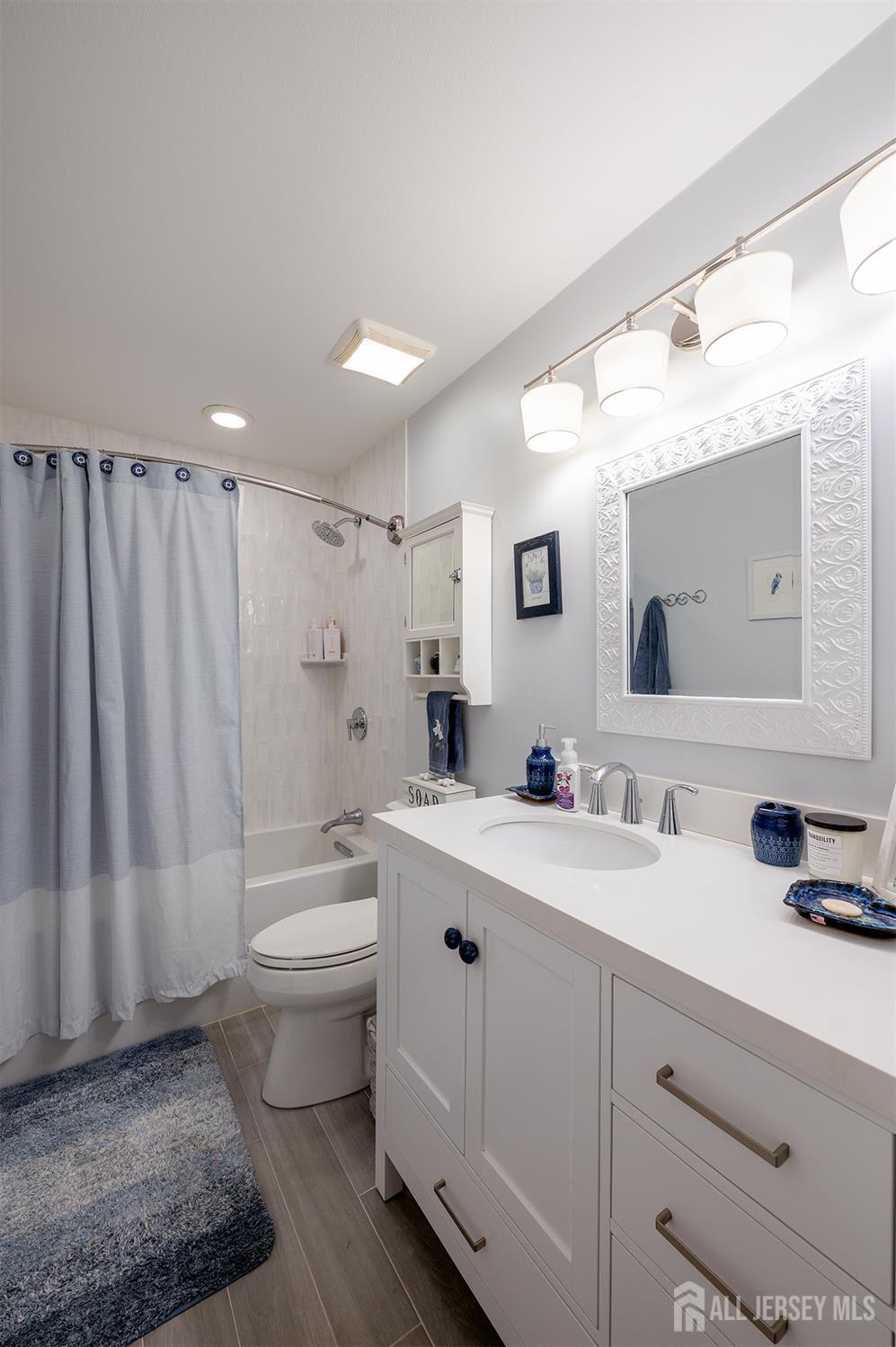 286 B Tabor Road Monroe Township, NJ 08831 - Photo 15 of 16