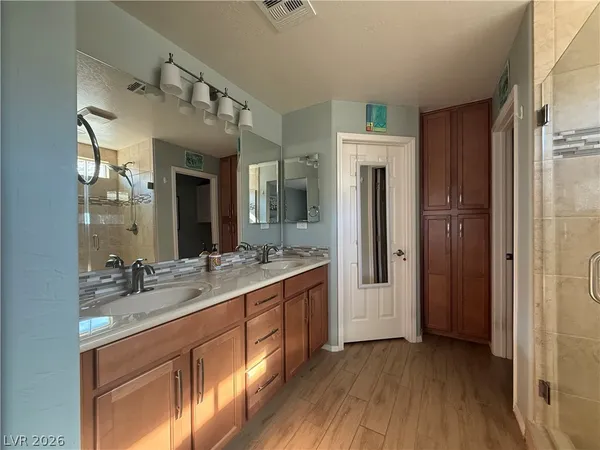 $2,400 | 5841 Montina Vines Street, North Las Vegas, NV 89081