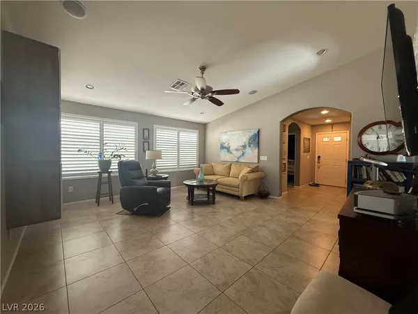 $2,400 | 5841 Montina Vines Street, North Las Vegas, NV 89081