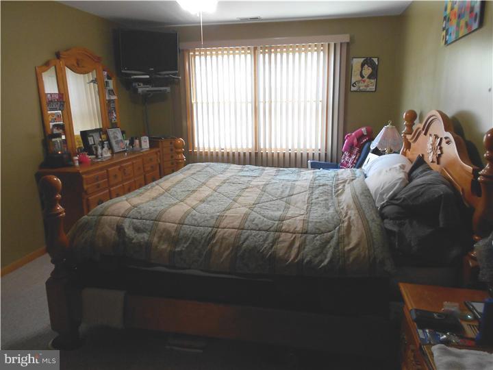 458 Flanders Road Bellmawr, NJ 08031 - Photo 8 of 12 Bedroom - Main