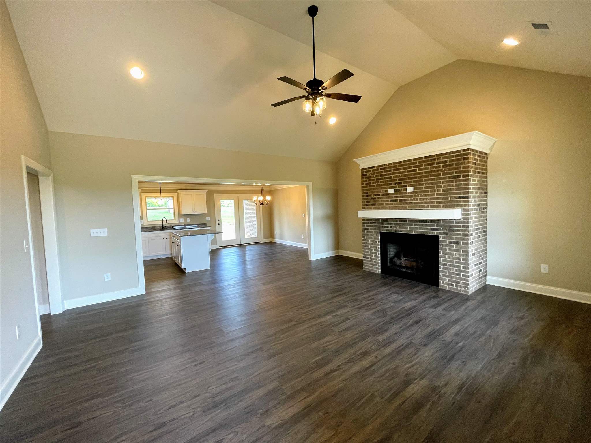 915 Love Springs Road Cowpens, SC 29330 - Photo 3 of 19 Gallery Image 3