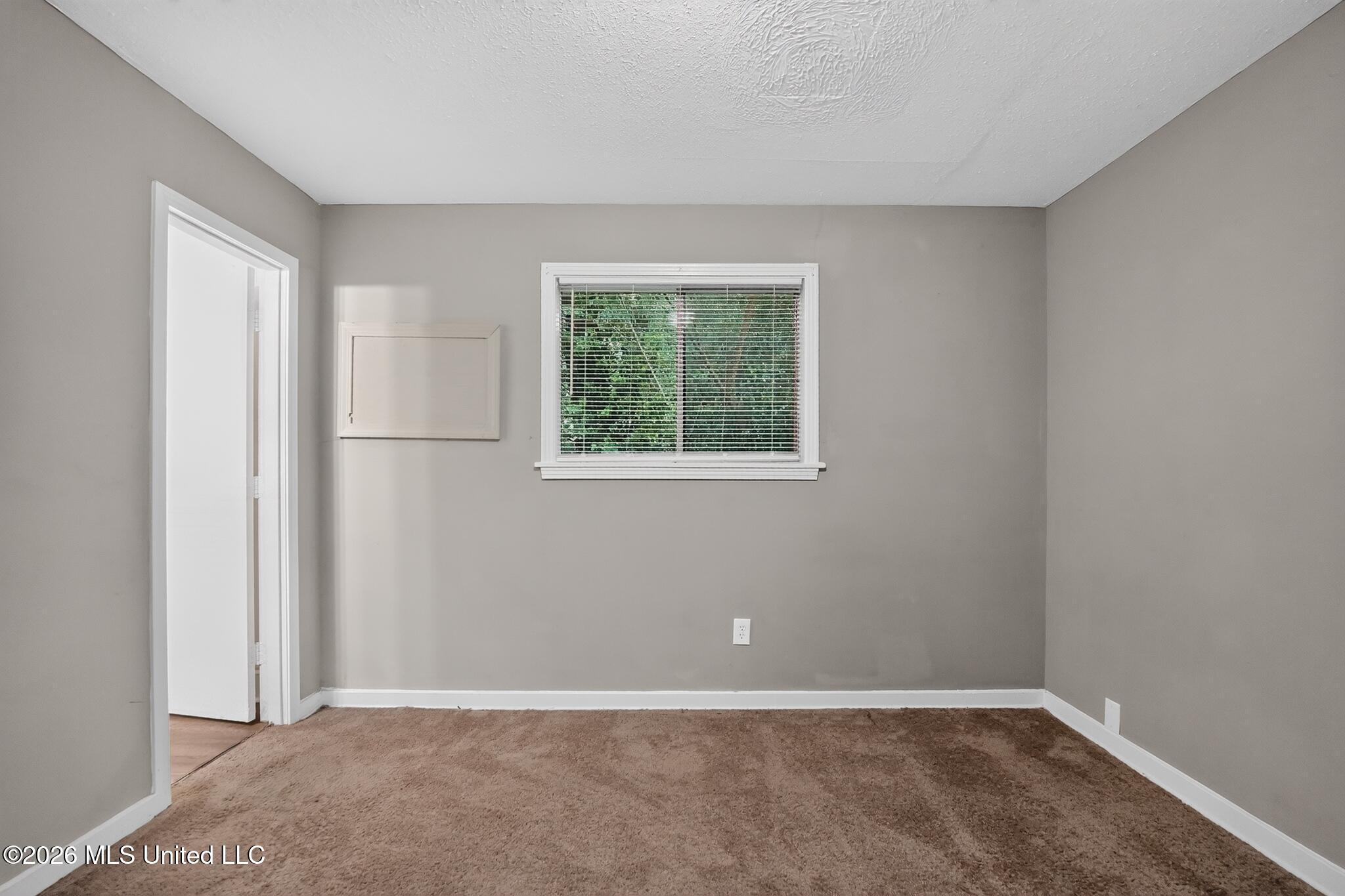 1089 Branch Street Jackson, MS 39212 - Photo 16 of 20 16_1089_Branch_St-Bedroom-8470