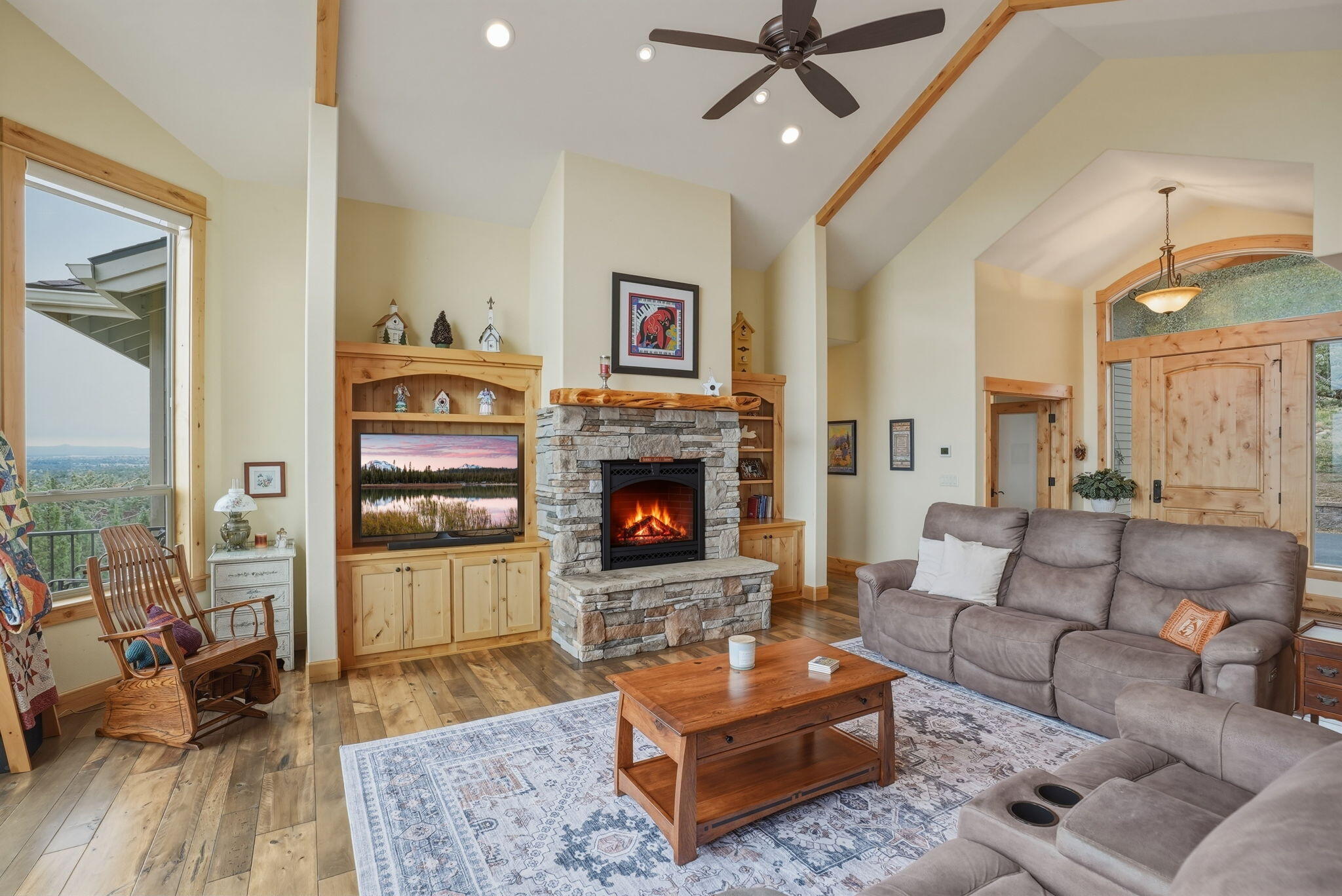 10151 Sundance Ridge Loop Redmond, OR 97756 - Photo 11 of 72
