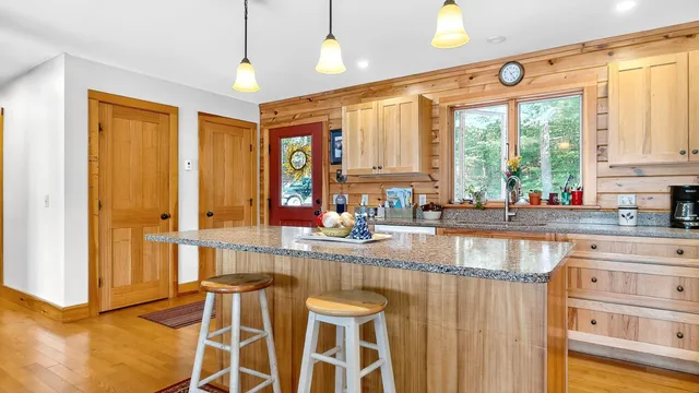 $800,000 | 14 Golden Way, New Gloucester, ME 04260