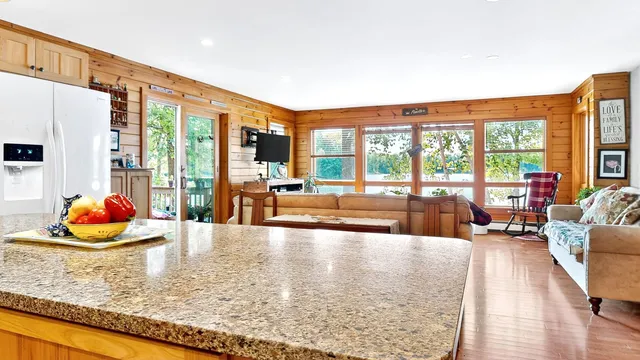 $800,000 | 14 Golden Way, New Gloucester, ME 04260