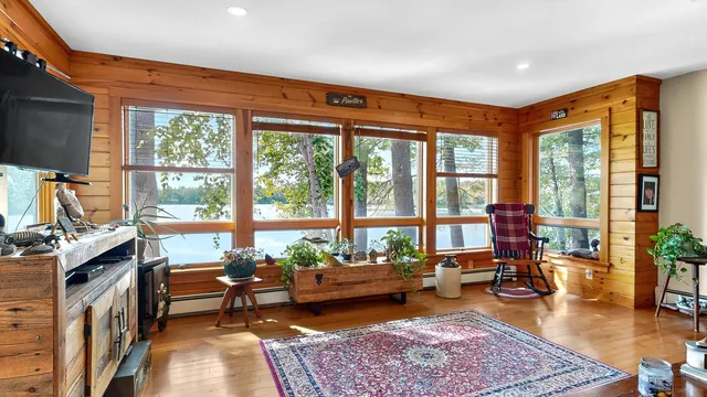 $800,000 | 14 Golden Way, New Gloucester, ME 04260