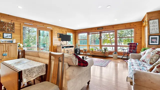 $800,000 | 14 Golden Way, New Gloucester, ME 04260