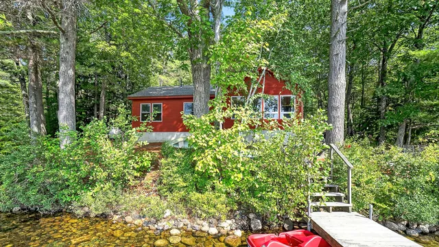 $800,000 | 14 Golden Way, New Gloucester, ME 04260