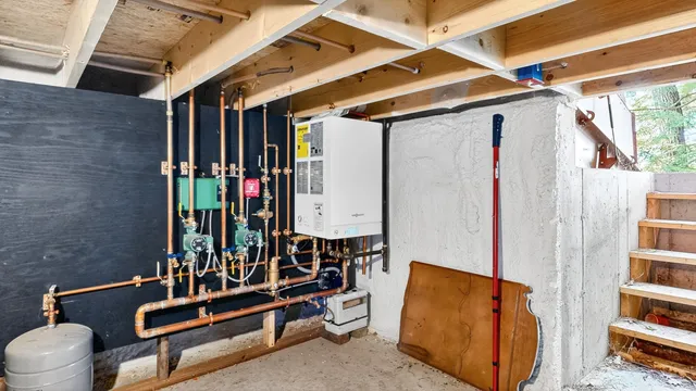 $800,000 | 14 Golden Way, New Gloucester, ME 04260