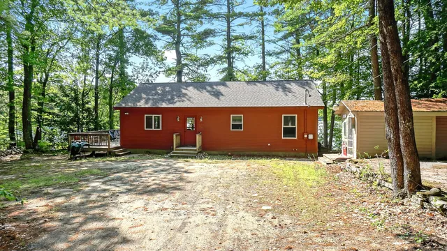 $800,000 | 14 Golden Way, New Gloucester, ME 04260