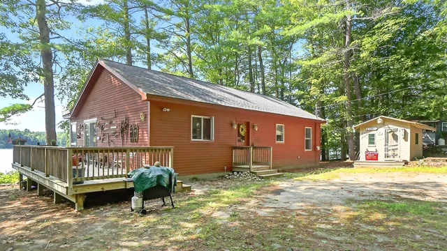 $800,000 | 14 Golden Way, New Gloucester, ME 04260