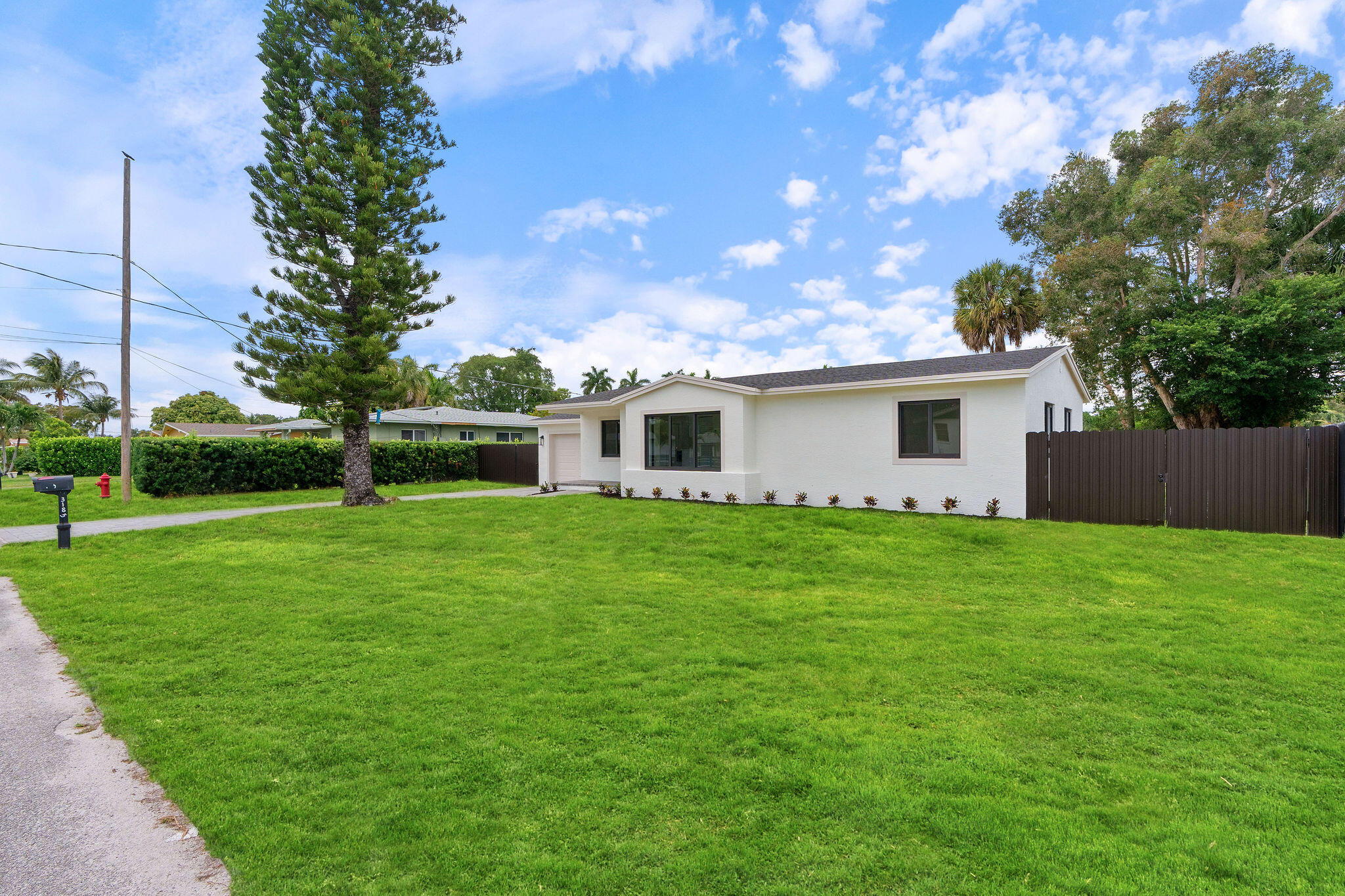 3185 Riddle Road West Palm Beach, FL 33406 - Photo 2 of 33 DSC02390