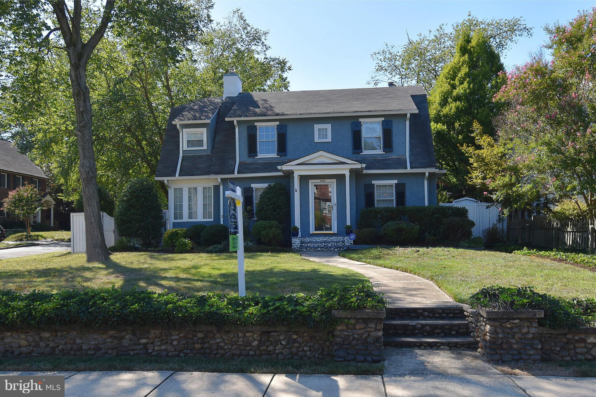 400 Russell Road Alexandria, VA 22301 - Photo 3 of 30 Exterior (Front)