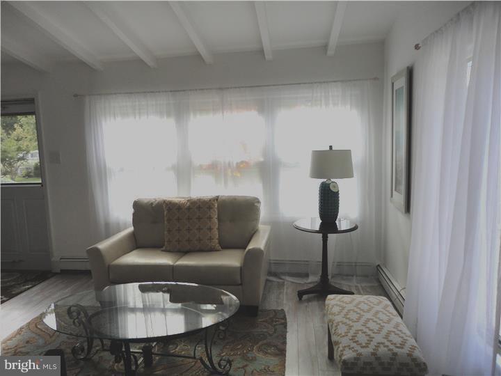 502 Estate Road Maple Shade, NJ 08052 - Photo 5 of 12 Living Room