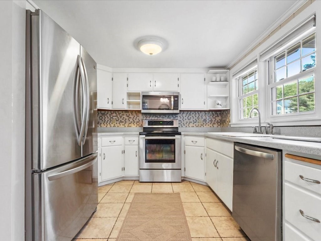 216 Oregon Road Ashland, MA 01721 - Photo 17 of 35 Gallery Image 17