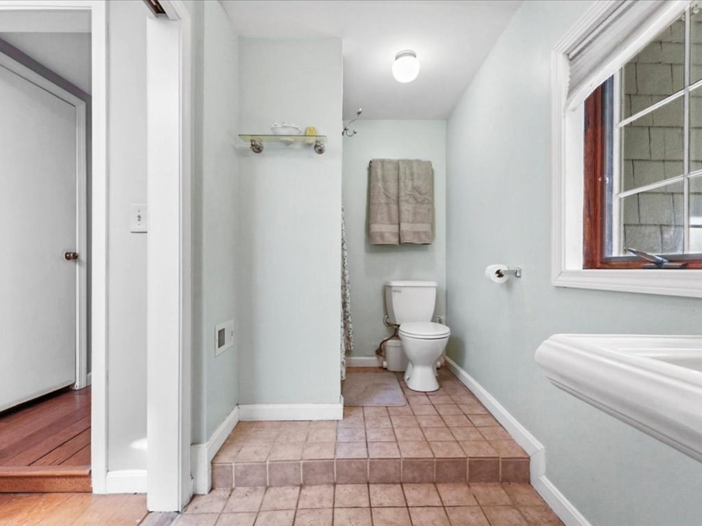 216 Oregon Road Ashland, MA 01721 - Photo 23 of 35 Gallery Image 23