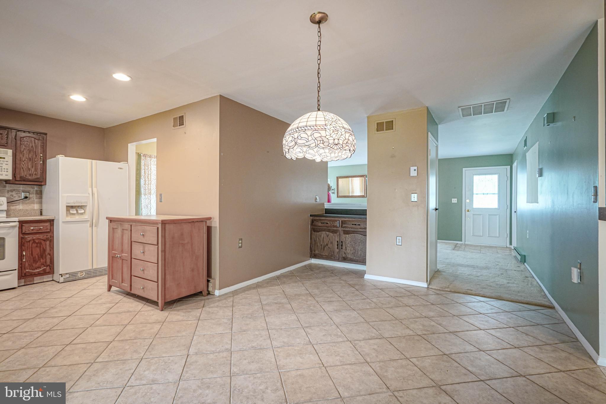 987 Westminster Drive North Southampton, NJ 08088 - Photo 16 of 33