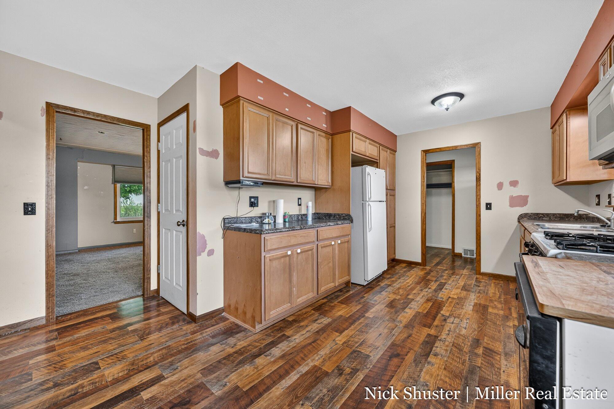 5375 Lansing Road Potterville, MI 48876 - Photo 3 of 46 46-WMlansingrdreshoot-3