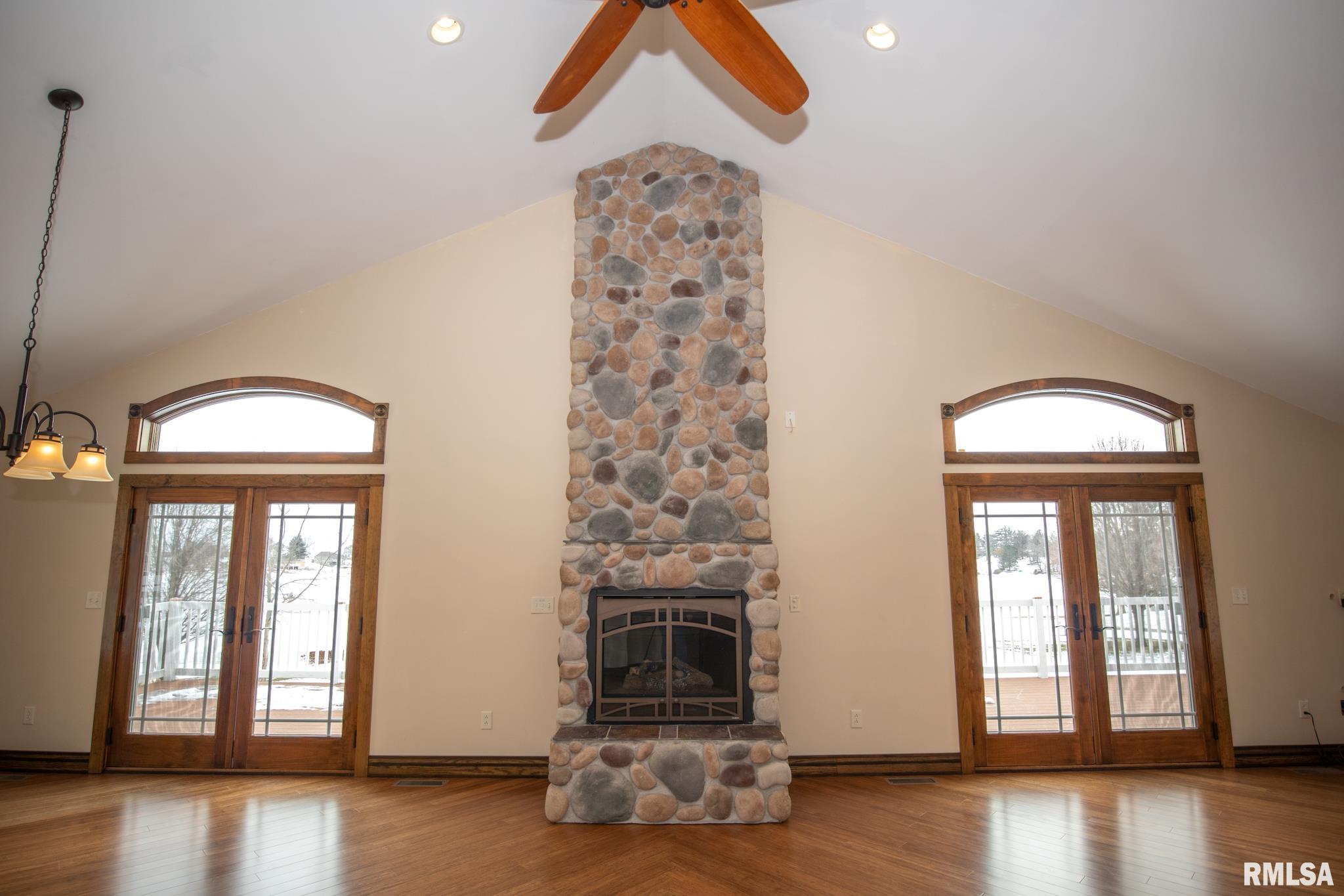 185 Wing Lane Avon, IL 61415 - Photo 11 of 38 Gallery Image 11