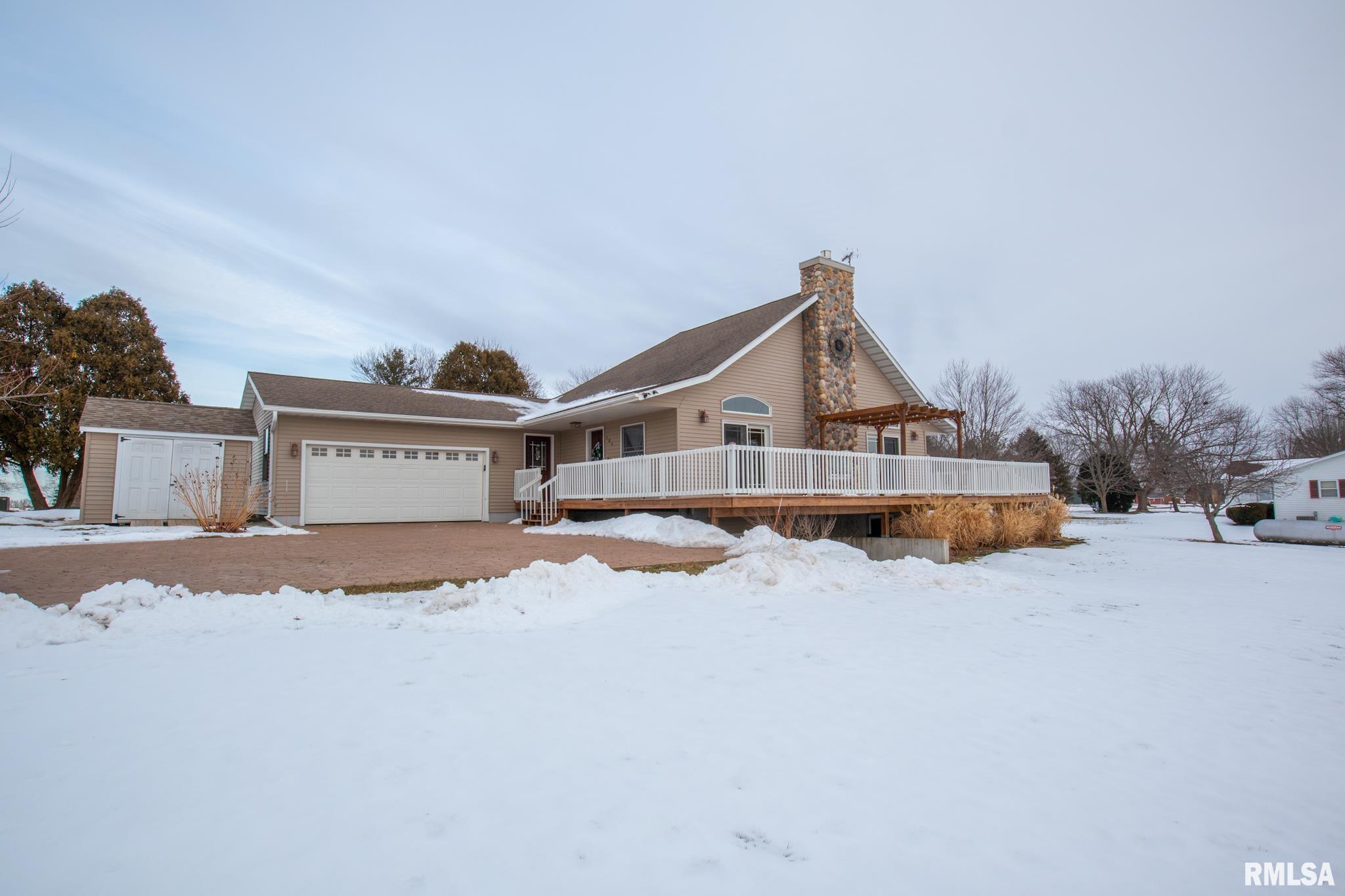 185 Wing Lane Avon, IL 61415 - Photo 3 of 38 Gallery Image 3