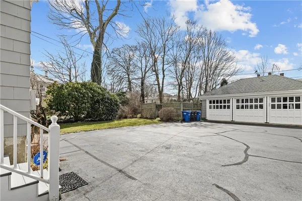 $8,000 | 75 Ayrault Street, Unit 1, Newport, RI 02840