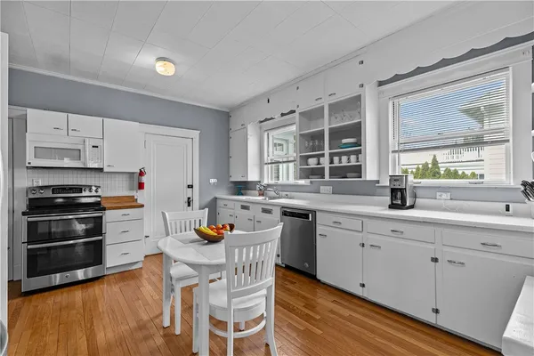 $8,000 | 75 Ayrault Street, Unit 1, Newport, RI 02840